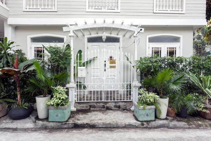 Charming La Casita Mercedes, 5Br And 5Tb For Family And Friends Staycation Макати Экстерьер фото