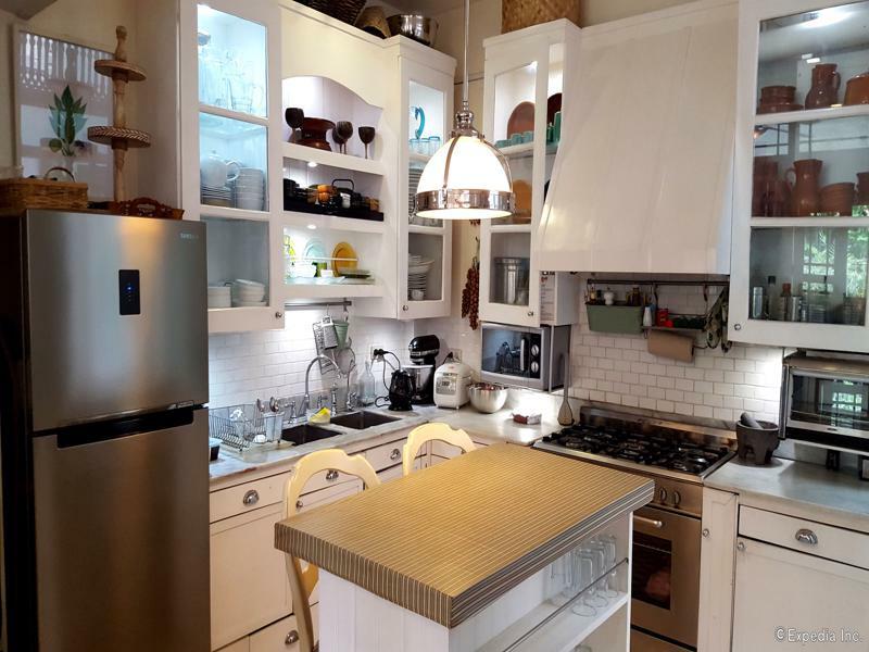 Charming La Casita Mercedes, 5Br And 5Tb For Family And Friends Staycation Макати Экстерьер фото